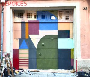 Mural Graffiti Geometrico Puerta Parking Barcelona 300x100000